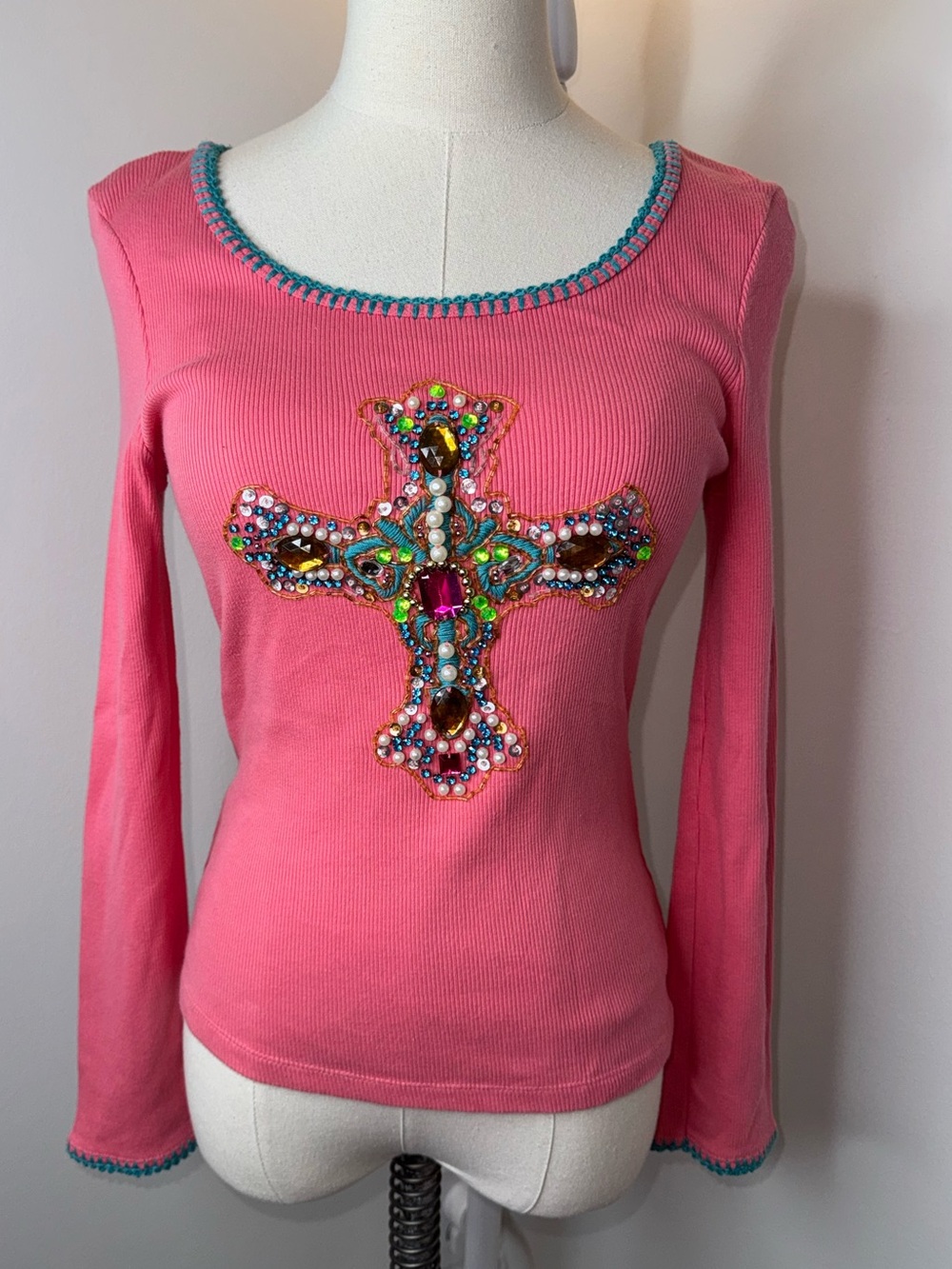 Ivy Jane Women’s Small Y2K Pink Rhinestone Cross Long Sleeve Ribbed Top